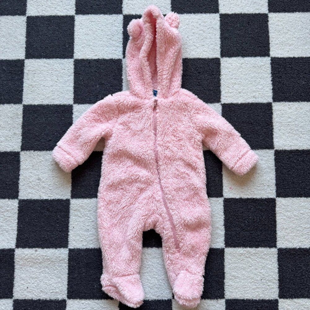 OLD NAVY BABY ONE PIECE 3-6 MONTHS